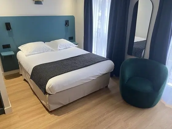 Üç Kişilik Oda