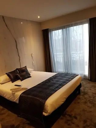 Design Tek Büyük Yataklı Oda