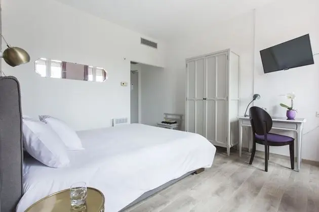 Standard Tek Büyük Yataklı Oda