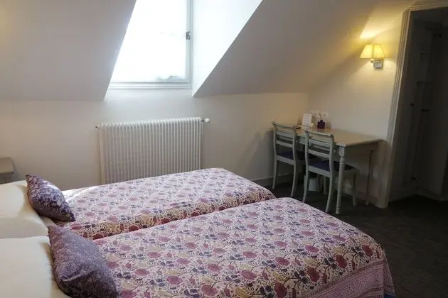 Traditional İki Ayrı Yataklı Oda