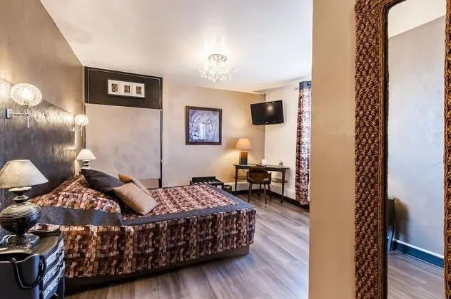 Comfort Tek Büyük Yataklı Oda