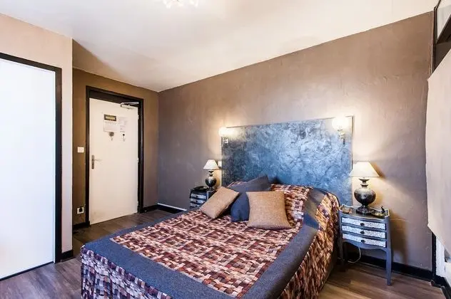 Comfort Tek Büyük Yataklı Oda