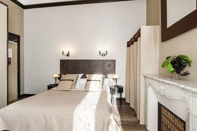 Comfort Tek Büyük Yataklı Oda