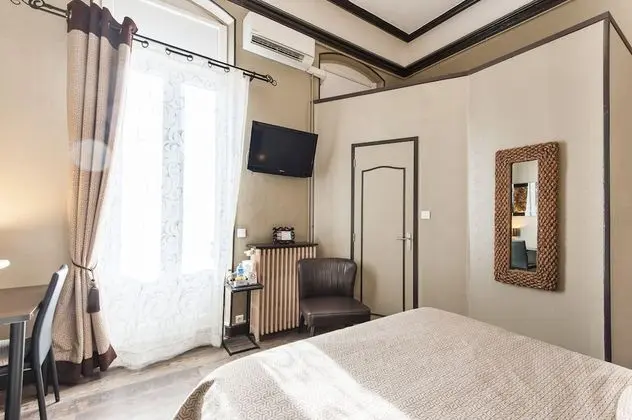 Comfort Tek Büyük Yataklı Oda