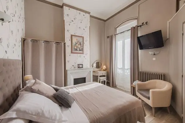 Comfort Tek Büyük Yataklı Oda