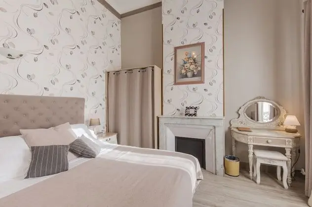 Comfort Tek Büyük Yataklı Oda