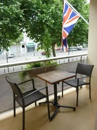 Superior Tek Büyük veya İki Ayrı Yataklı Oda