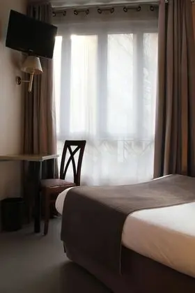 Classic Tek Büyük Yataklı Oda