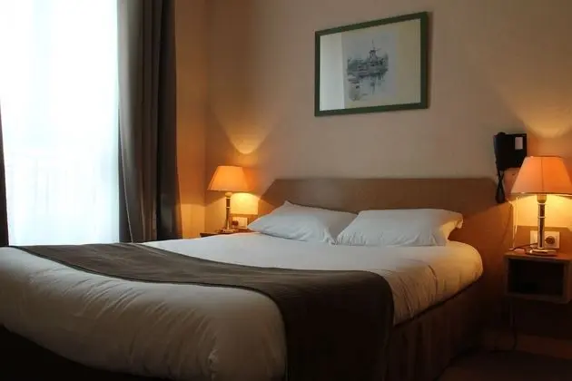 Classic Tek Büyük Yataklı Oda