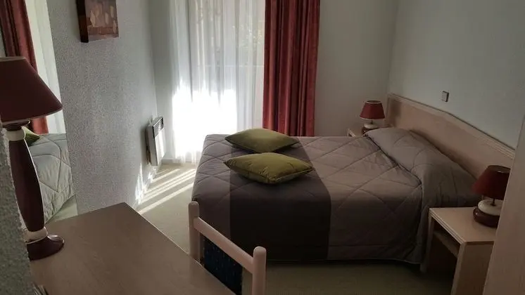 Comfort Tek Büyük Yataklı Oda