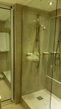 Standard Tek Büyük Yataklı Oda, Avlu Manzaralı