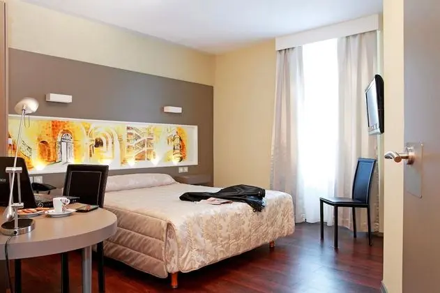 Premium Tek Büyük Yataklı Oda, Engellilere Uygun