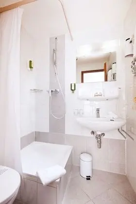 Superior Tek Büyük veya İki Ayrı Yataklı Oda