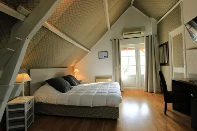 Family Tek Büyük Yataklı Oda