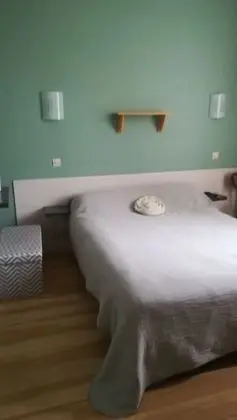 Basic Tek Büyük Yataklı Oda