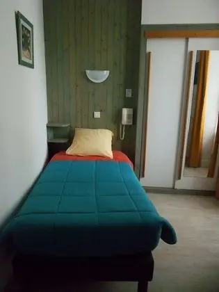 Tek Kişilik Oda, 1 Tek Kişilik Yatak, Sigara İçilmez