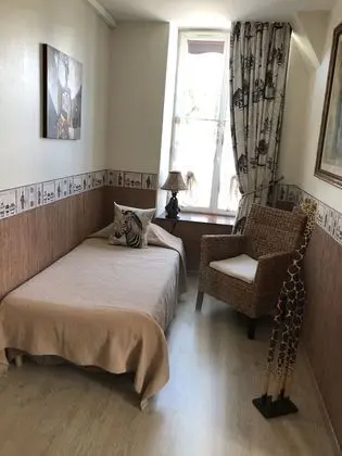 Comfort Tek Büyük Yataklı Oda