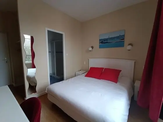 Comfort Tek Büyük Yataklı Oda