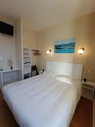 Exclusive Tek Büyük Yataklı Oda