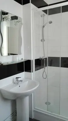 İki Ayrı Yataklı Oda, Şehir Manzaralı