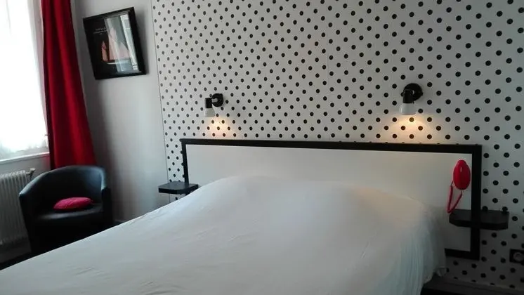 Superior Tek Büyük Yataklı Oda, Kısmi Deniz Manzaralı