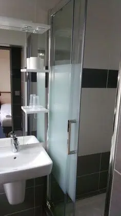 Tek Büyük Yataklı Oda (3)