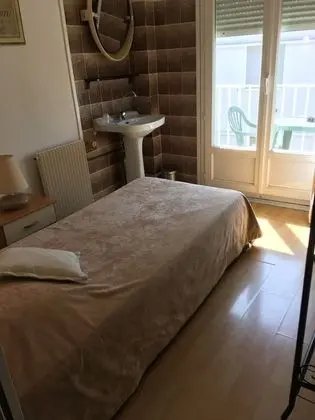 Tek Kişilik Oda, 1 Yatak Odası, Sigara İçilebilir