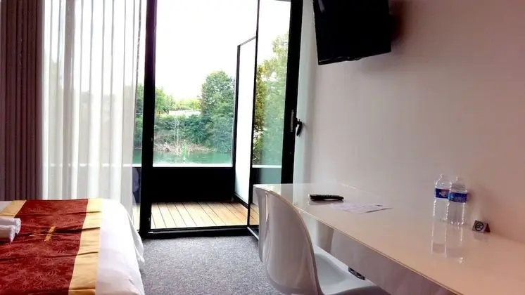 Tek Büyük Yataklı Oda, Balkon