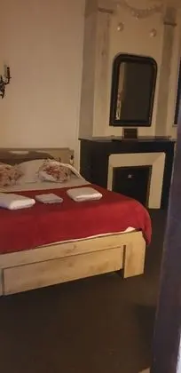 Tek Büyük Yataklı Oda