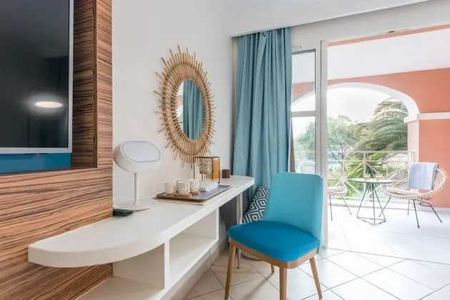 Tek Büyük Yataklı Oda, Balkon
