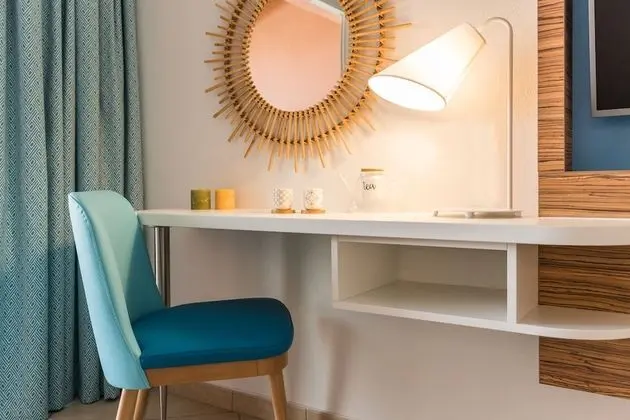 Tek Büyük Yataklı Oda, Balkon, Deniz Manzaralı