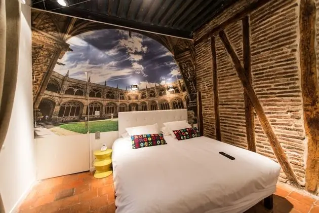 Tek Büyük Yataklı Oda (Charme)