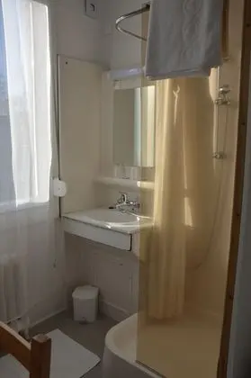 Economy Tek Büyük Yataklı Oda