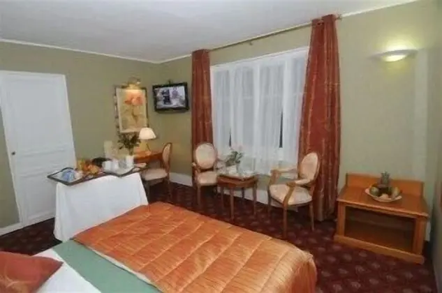 Comfort Tek Büyük Yataklı Oda