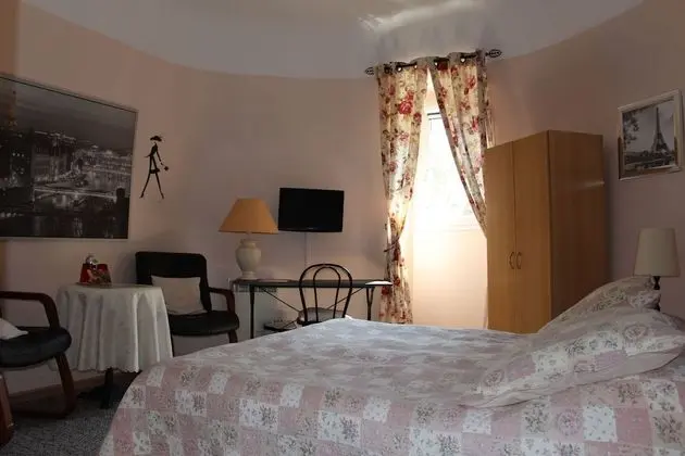 Standard Oda, 1 Büyük (Queen) Boy Yatak, Şehir Manzaralı