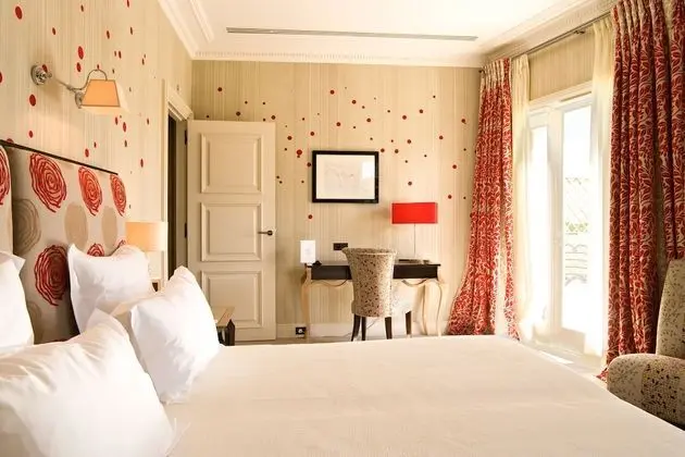 Deluxe Tek Büyük Yataklı Oda (Maison du Clocher)