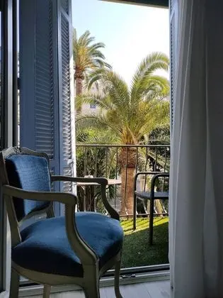Tek Büyük Yataklı Oda, Balkon, Bahçe Manzaralı