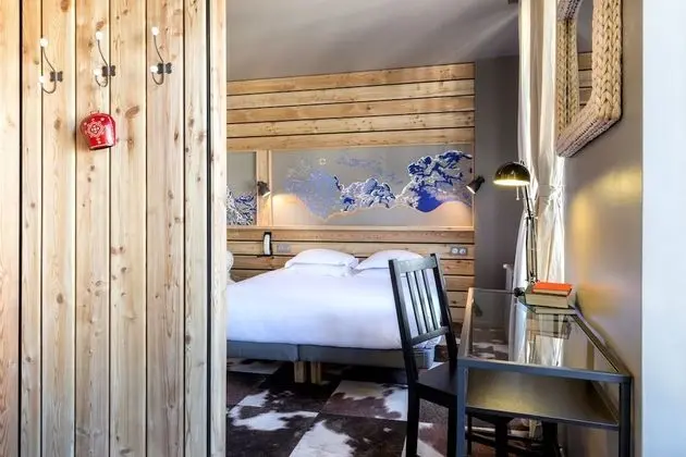 Standard Tek Büyük Yataklı Oda