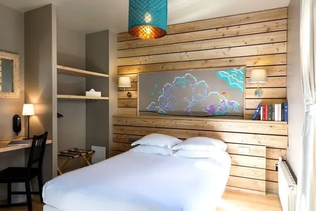 Standard Tek Büyük Yataklı Oda