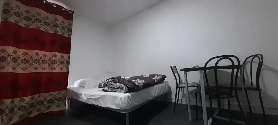 Economy Tek Büyük Yataklı Oda