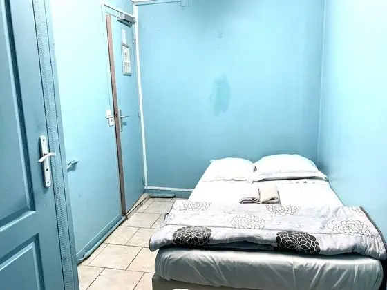 Economy Tek Büyük Yataklı Oda