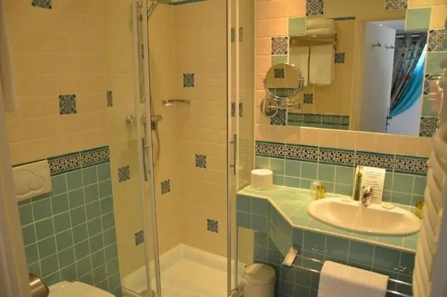 Superior Tek Büyük Yataklı Oda