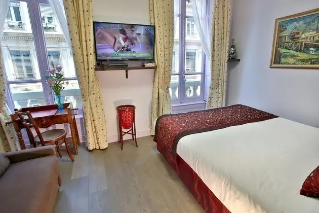 Superior Tek Büyük Yataklı Oda