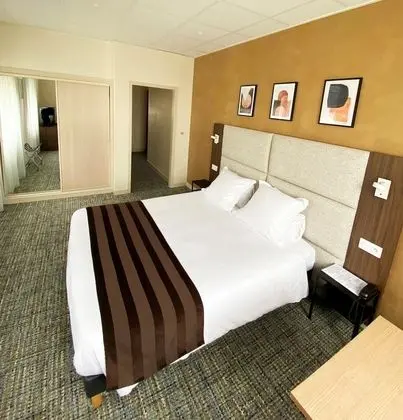 Comfort Tek Büyük Yataklı Oda