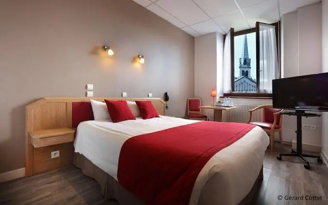 Standard Tek Büyük Yataklı Oda