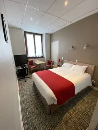 Standard Tek Büyük Yataklı Oda