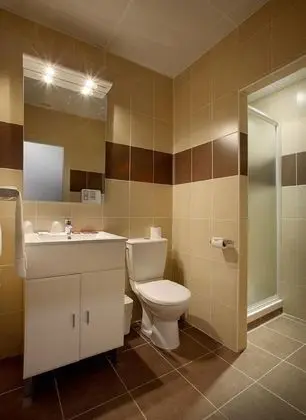 Standard Tek Büyük Yataklı Oda