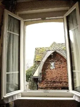 Comfort Tek Büyük Yataklı Oda (Shower)