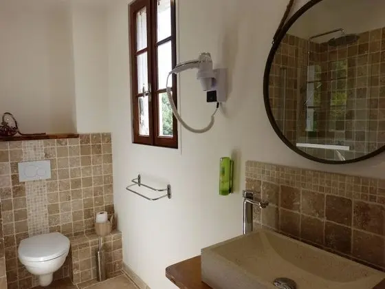 Comfort Tek Büyük Yataklı Oda, Banyolu/Duşlu (Vue rivière)