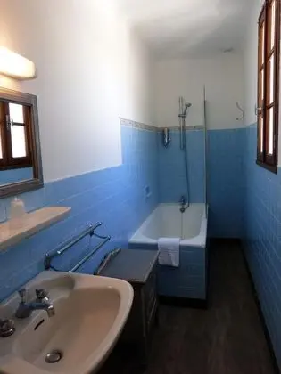 Economy Tek Büyük Yataklı Oda, Banyolu/Duşlu (Vue village)